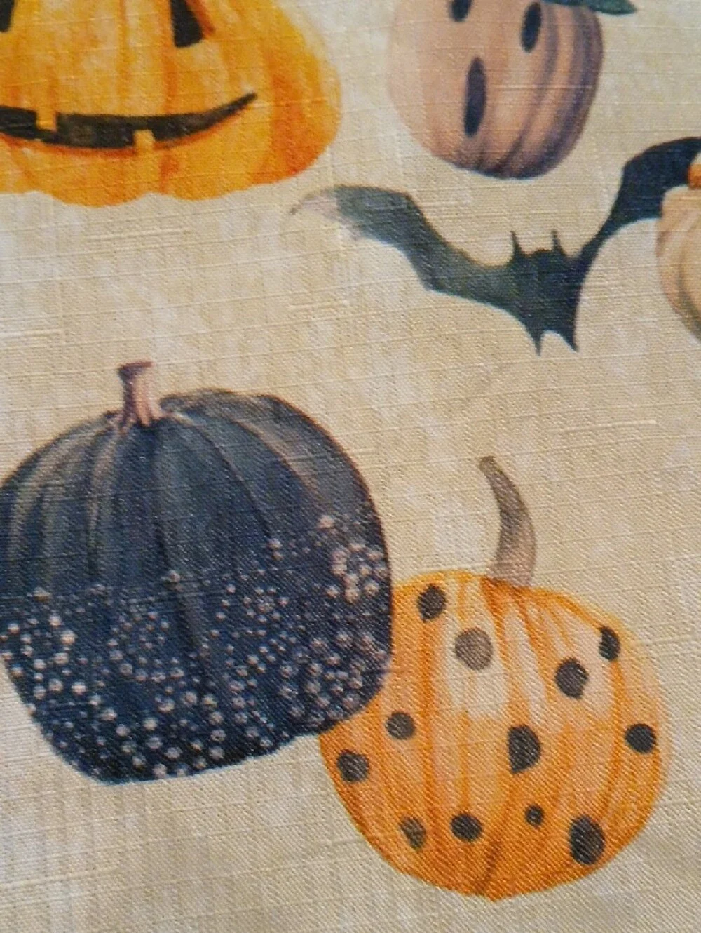 Festive Fun & Spooky Halloween Pumpkins  Orange Black Bats  Tablecloth 84x58 Rtg
